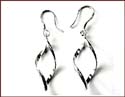 fashion earrings with silver color design in leaf shape