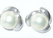Fashion jewlery only wholesale supply fan shape with white pearl studs earring 
