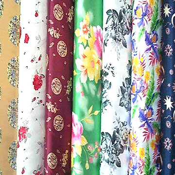 Wrapping gifts wholesale supply wrapping paper