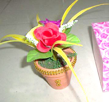  wholesale silk flowers source that imports and distributes
quality wholesale silk flowers and silk plants  